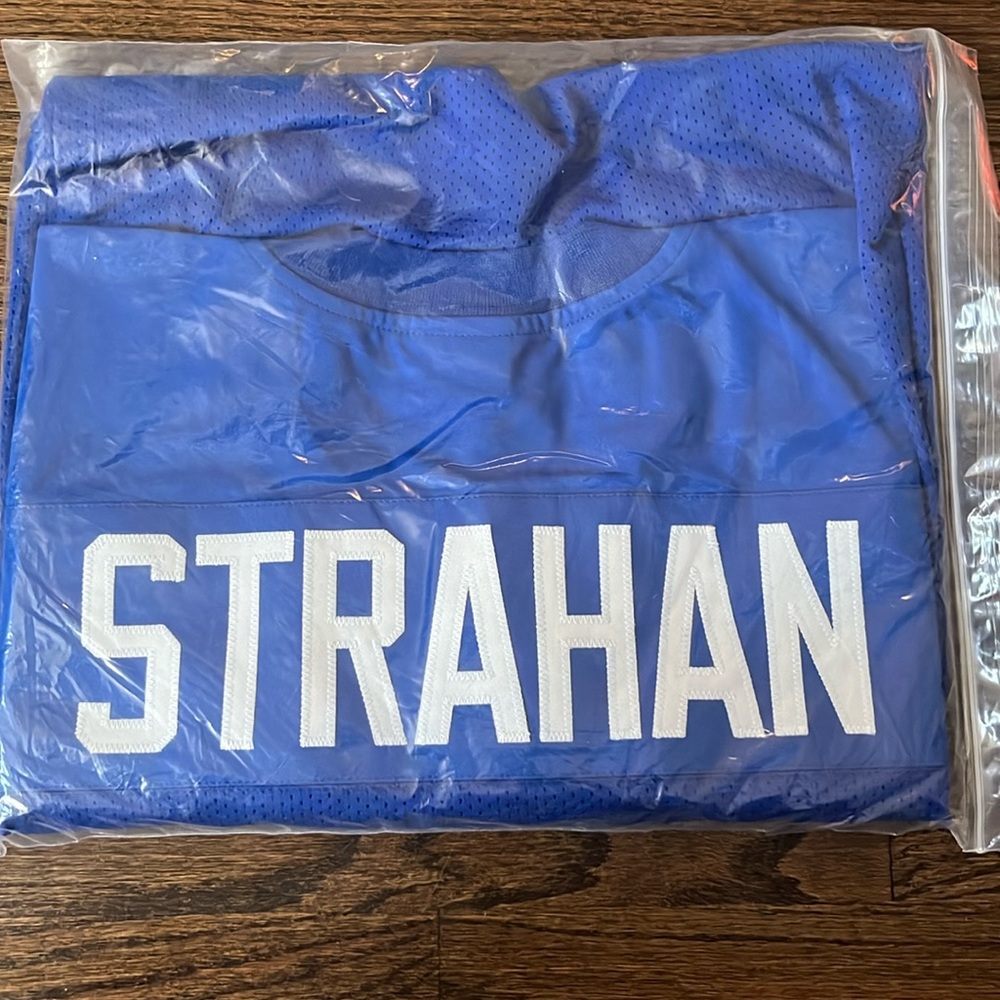 Brand new giants jersey STRAHAN all stitched